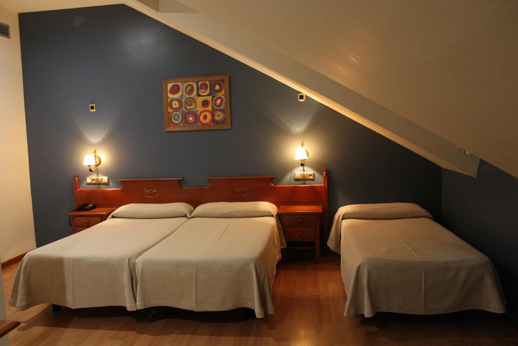 Hotel El Castillo Ponferrada Εξωτερικό φωτογραφία
